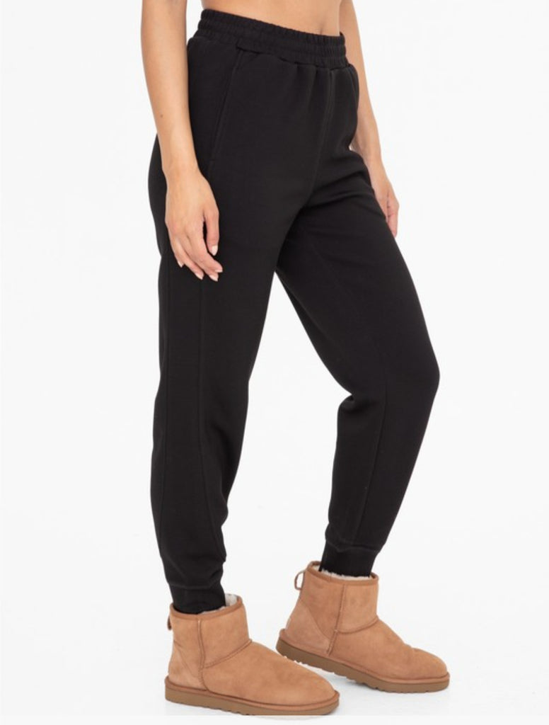 Elevated Contrast Seam Joggers (Black)