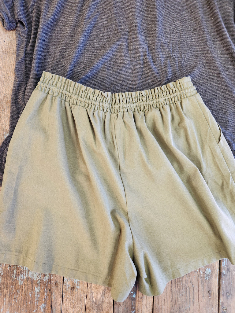 Curvy Smocked Waist Linen Shorts